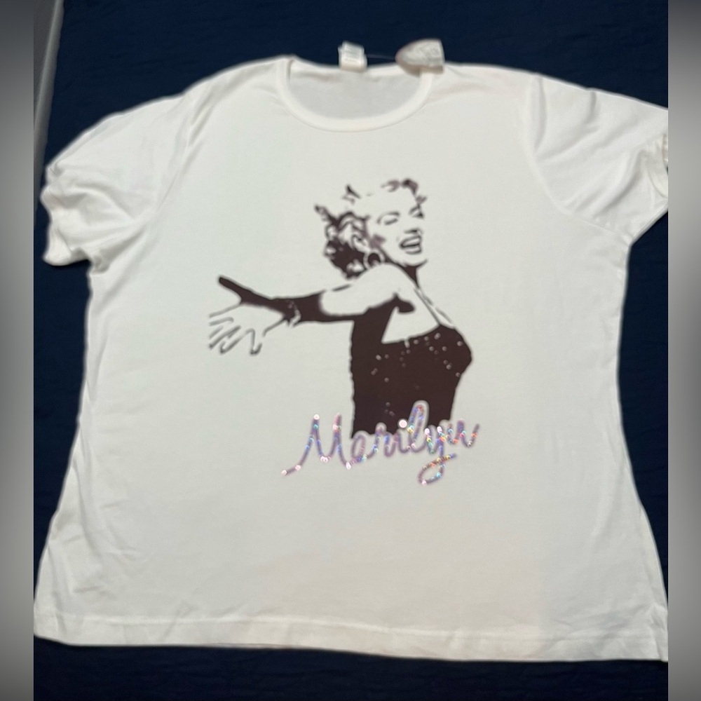 COPY - Marilyn Monroe white t-shirt size 22w/24w. Never worn